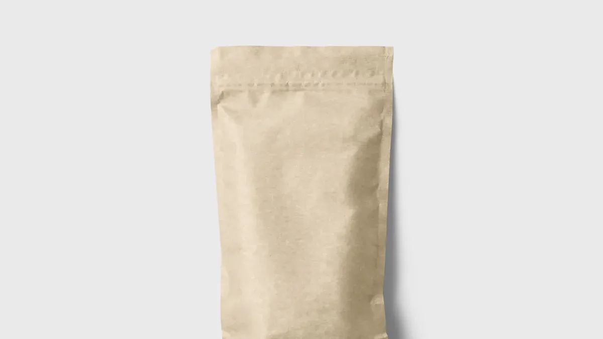 Quais são as diferenças entre sacos de café de papel kraft branco e marrom?