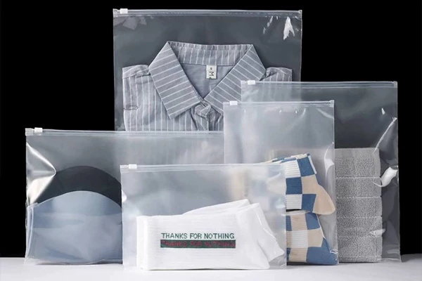 Bolsas de plástico para embalaje de prendas de vestir