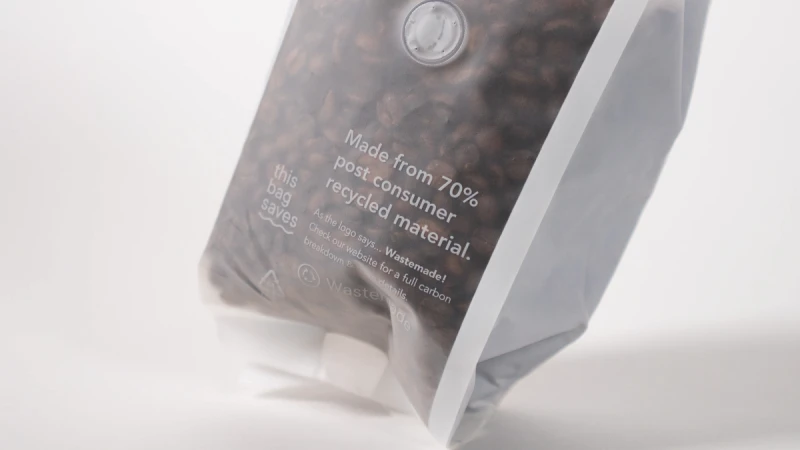 Minimalist coffee bag